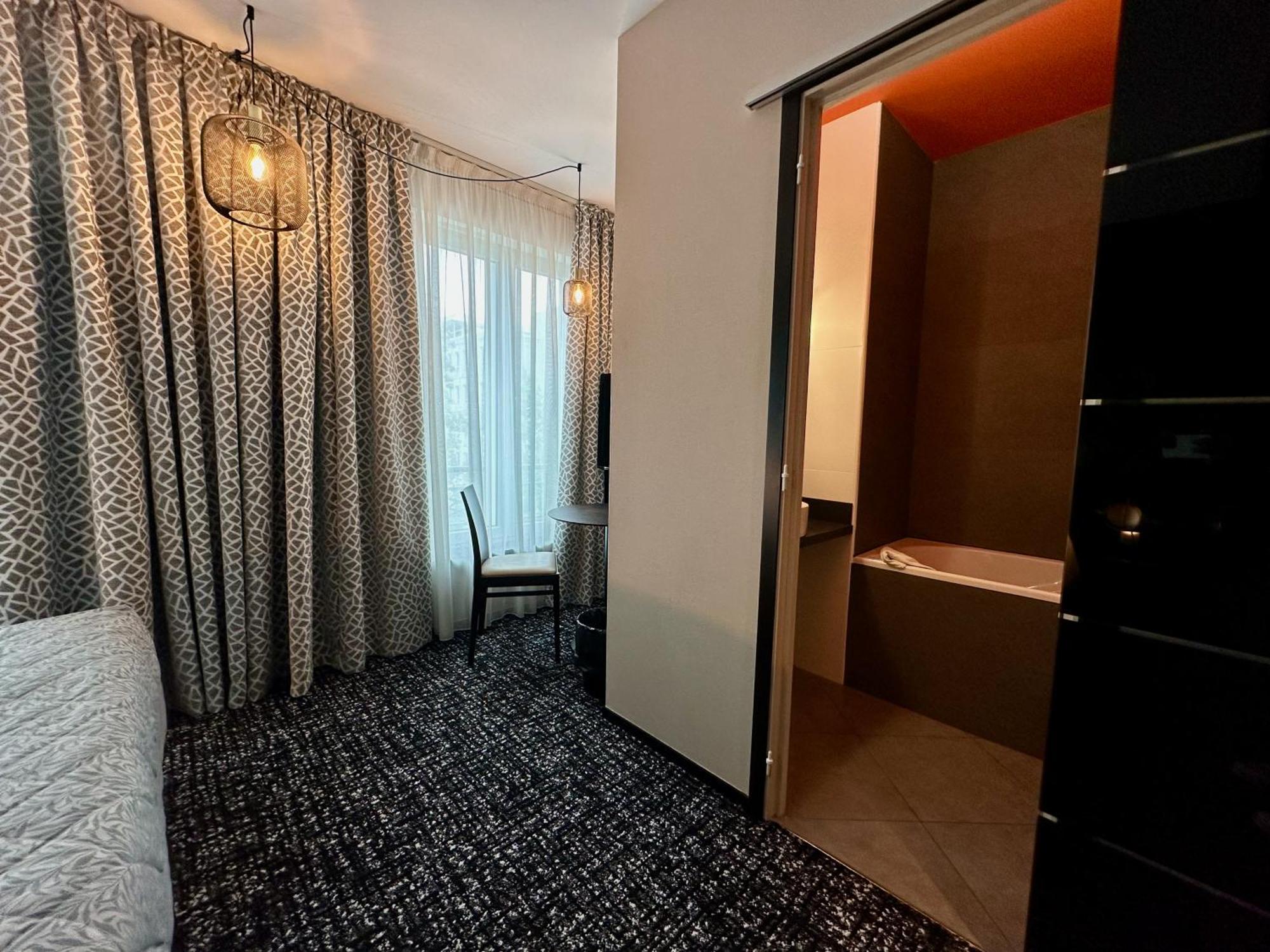 The Originals Boutique, Hotel De La Paix, Брест Екстериор снимка